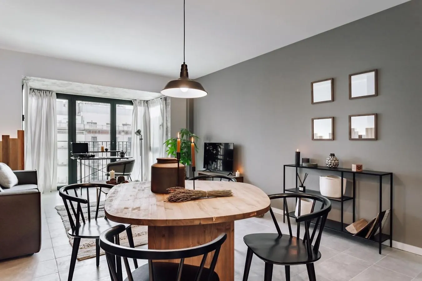 Taull - 3 Bedrooms In Eixample Esquerra Barcelona 0*,